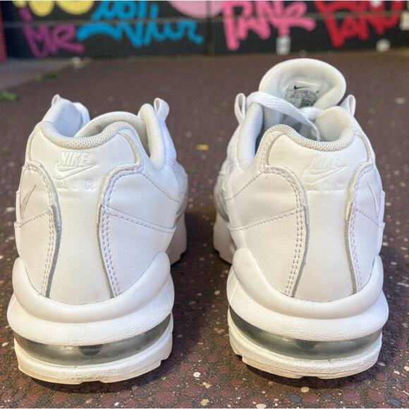 Nike Air Max 95 Triple White GS Youth Size 5.5Y - Picture 2 of 8